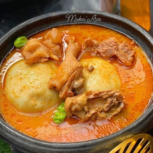 Fufu (cassava & plantain) with light soup