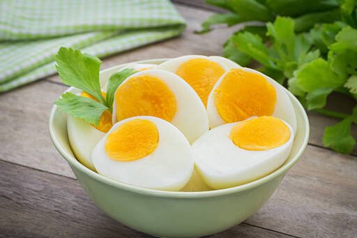 Fresh white eggs 1 x 15 (large size) image